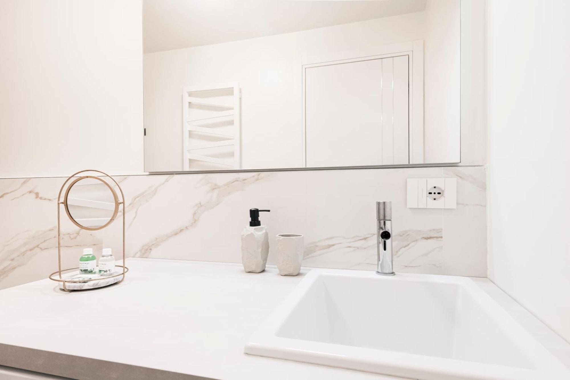 דירות Easylife - Design And Relax In The Heart Of מילאנו מראה חיצוני תמונה